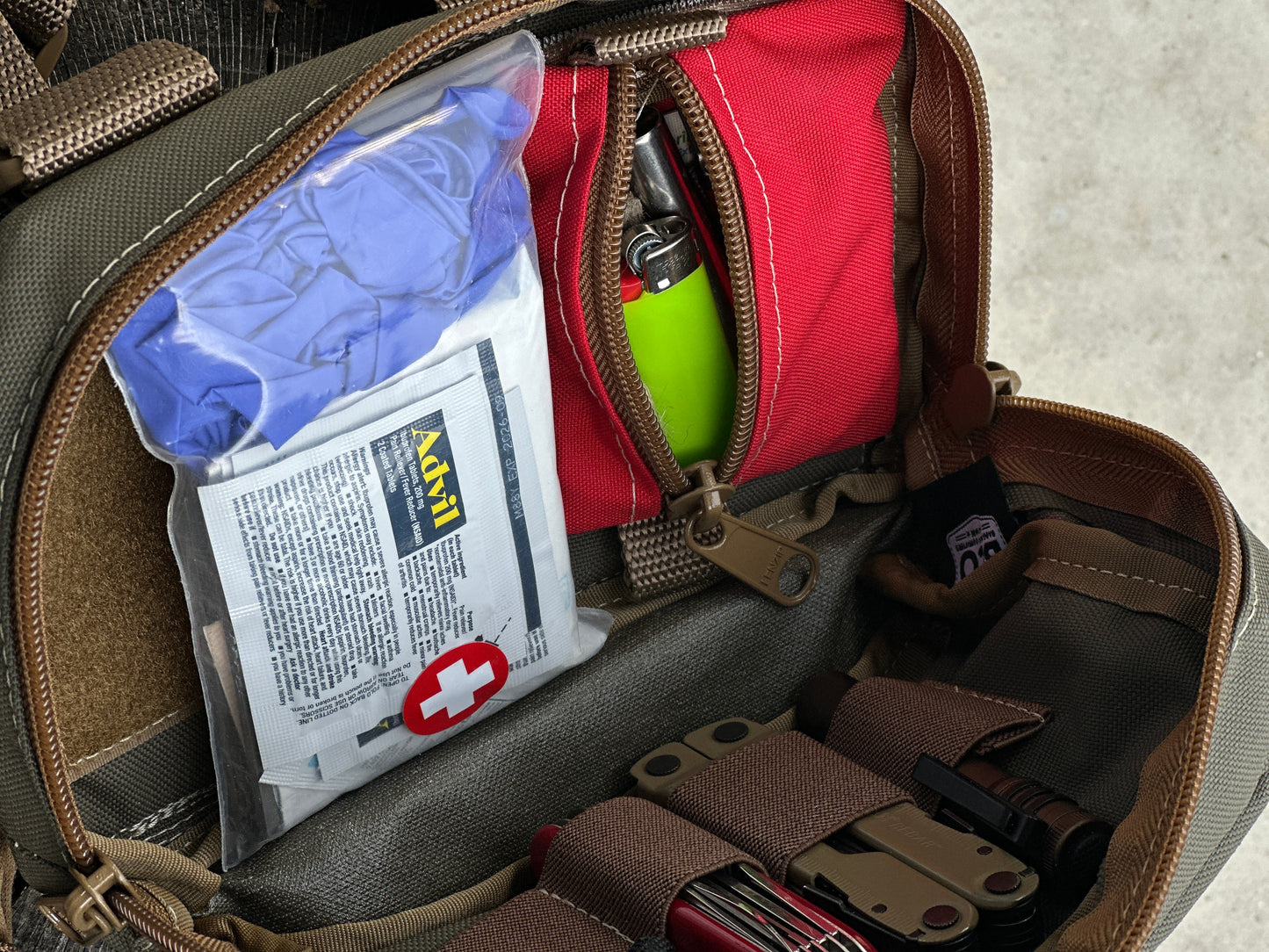 Core Mini-zip pouch