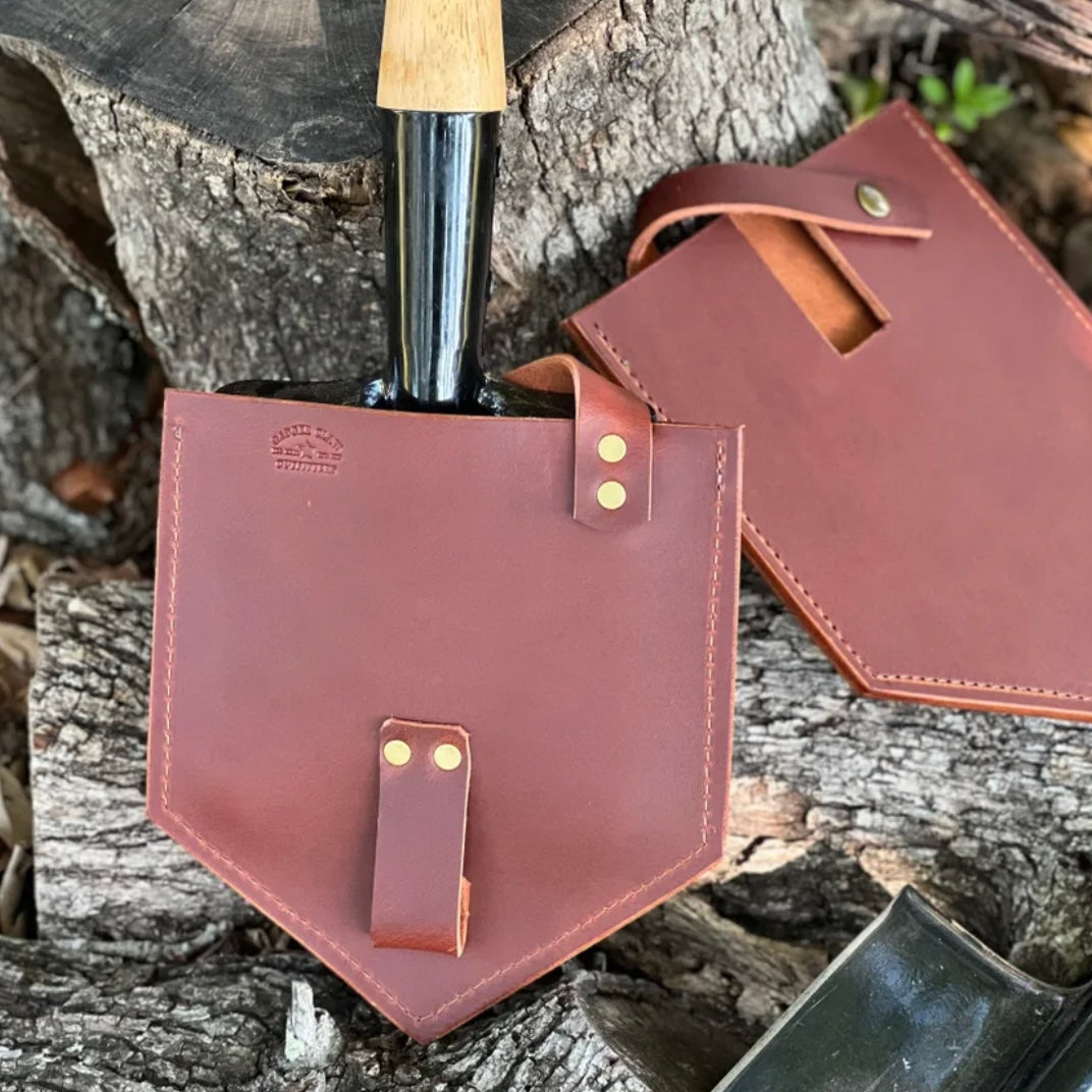 Handmade shovel mask in premium leather, showcasing a classic design for durability and style.