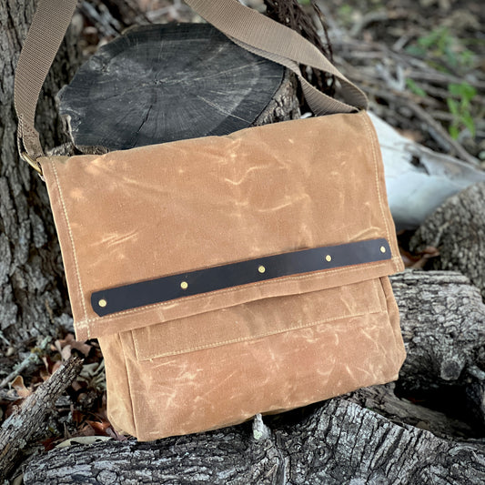 Rugged Canvas Shoulder & Carry Bag