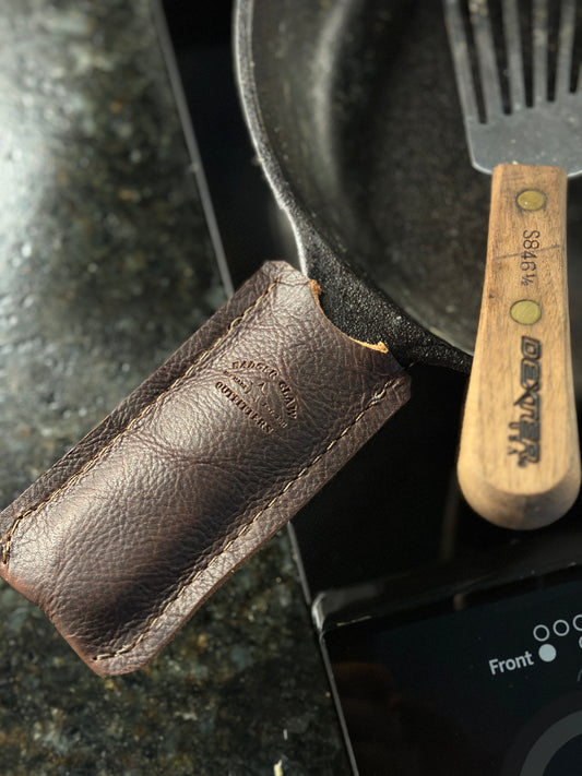 Leather skillet handle sleeve