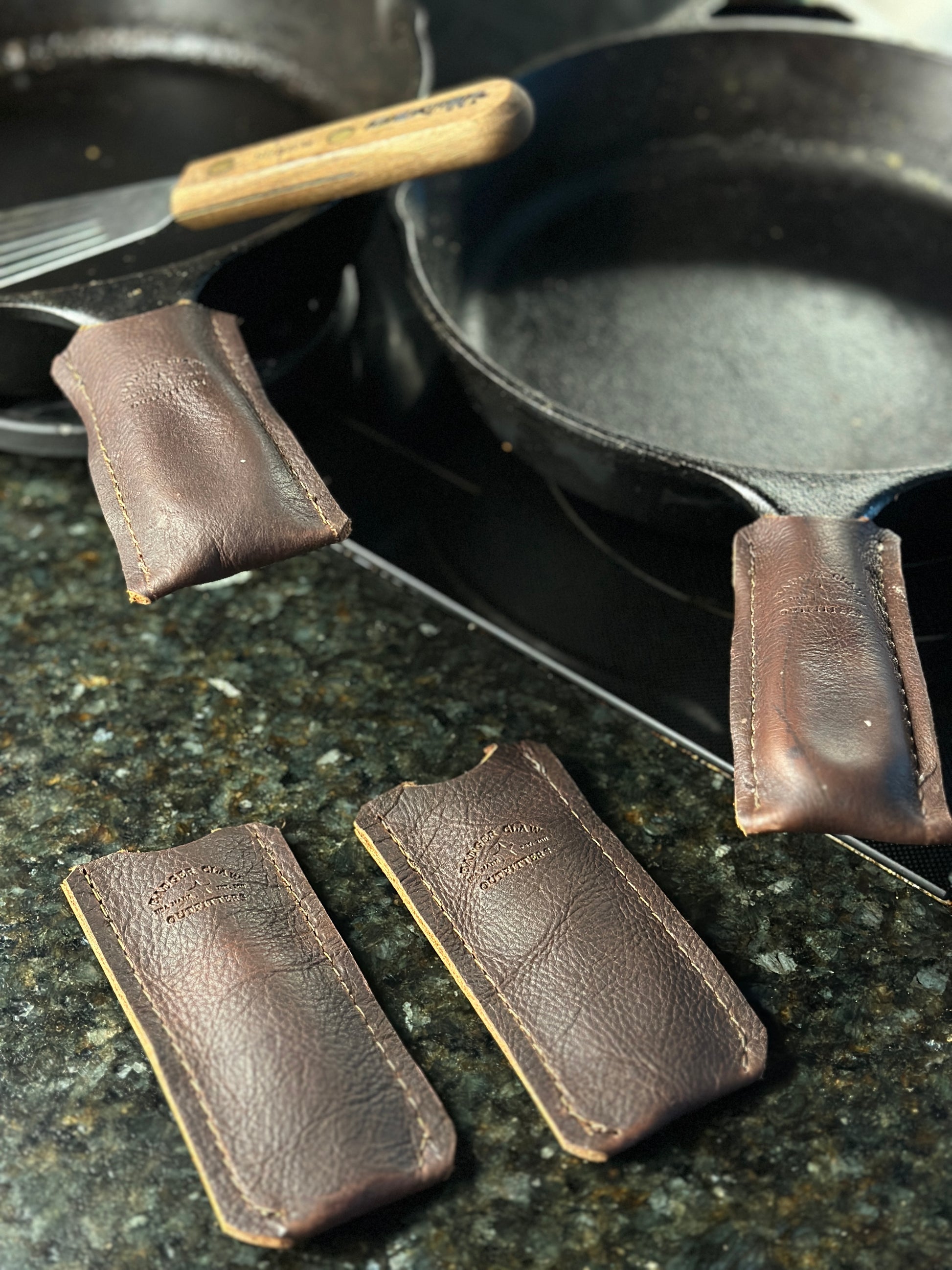Leather skillet handle sleeve