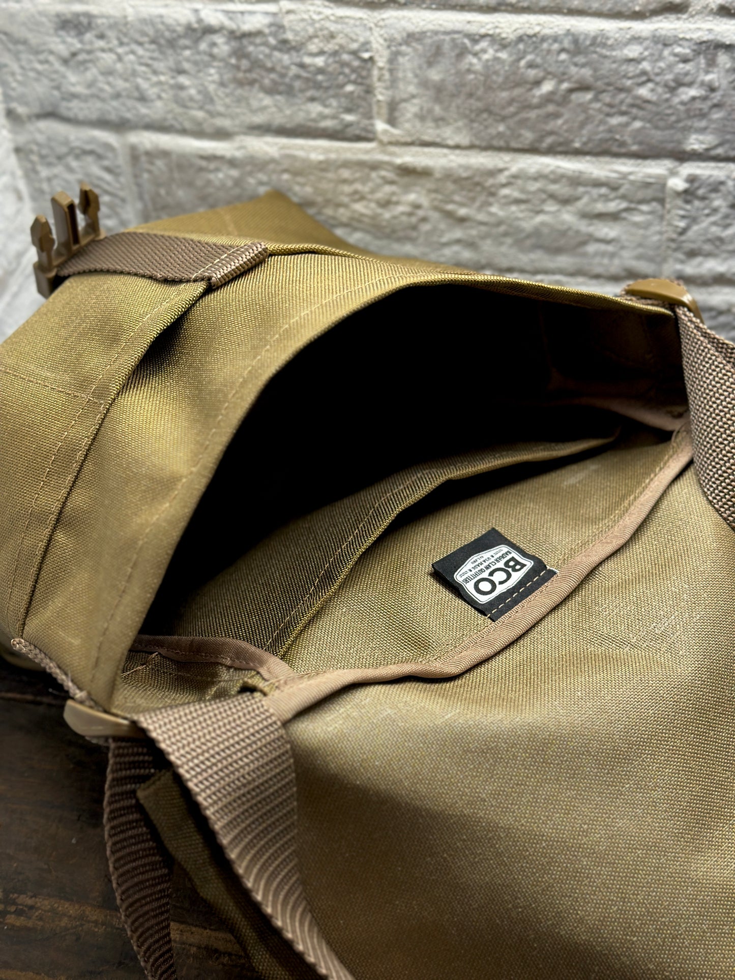 Cascade Field Bag